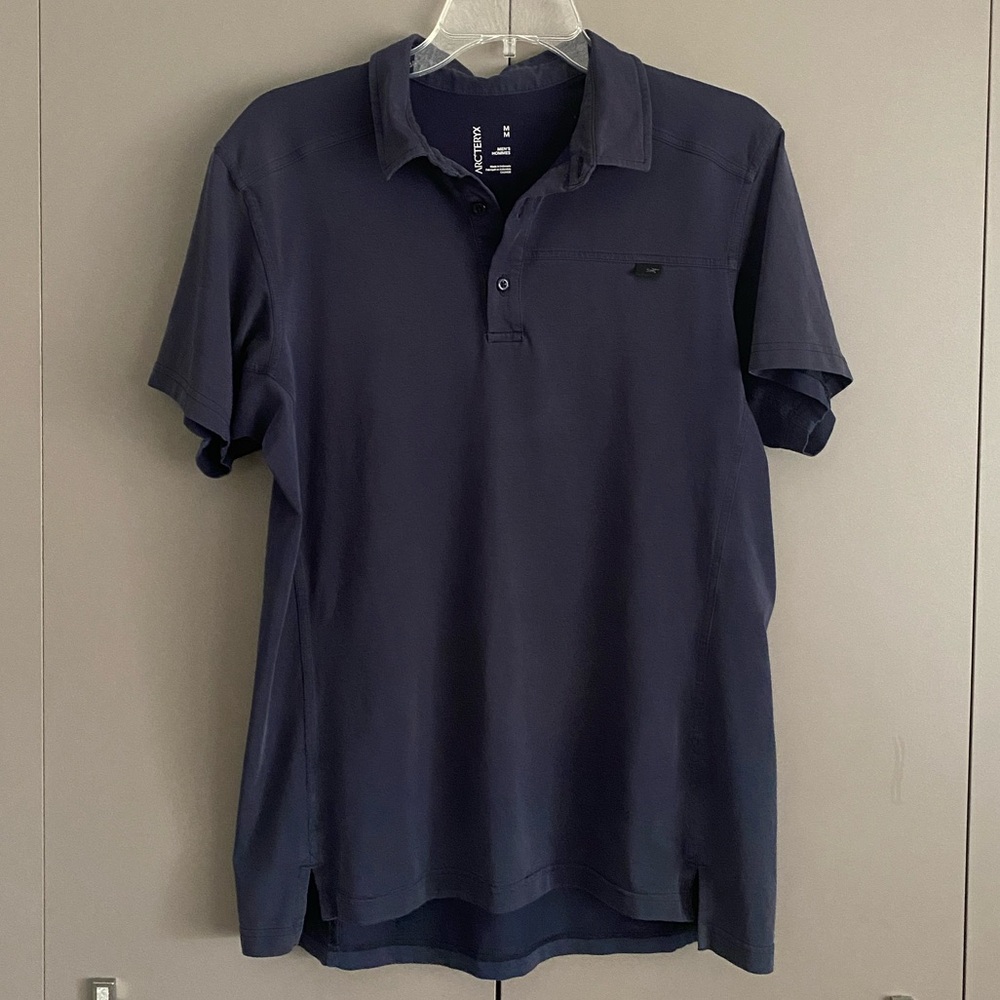 Arc’teryx Men's Captive Short Sleeve Navy Polo